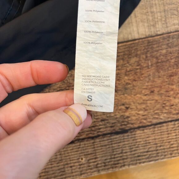 Fabletics Outpost Jacket Onyx Grey Men's Button Front Small - Picture 6 of 11